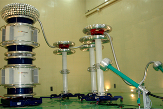 ��ʿ��������˾700kV�ַ���ѹʵ����ϵͳ