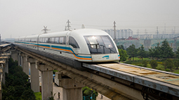 �������г�