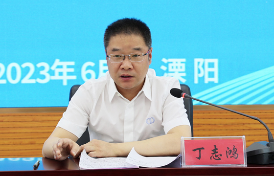 1686639912304572USMr.jpg 丁总1.jpg